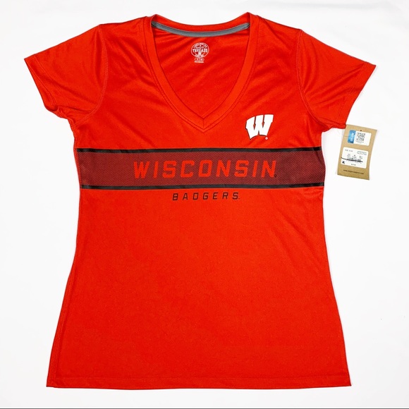 ⭐️Wisconsin Badgers Women’s Red T-Shirt Small - Picture 1 of 5